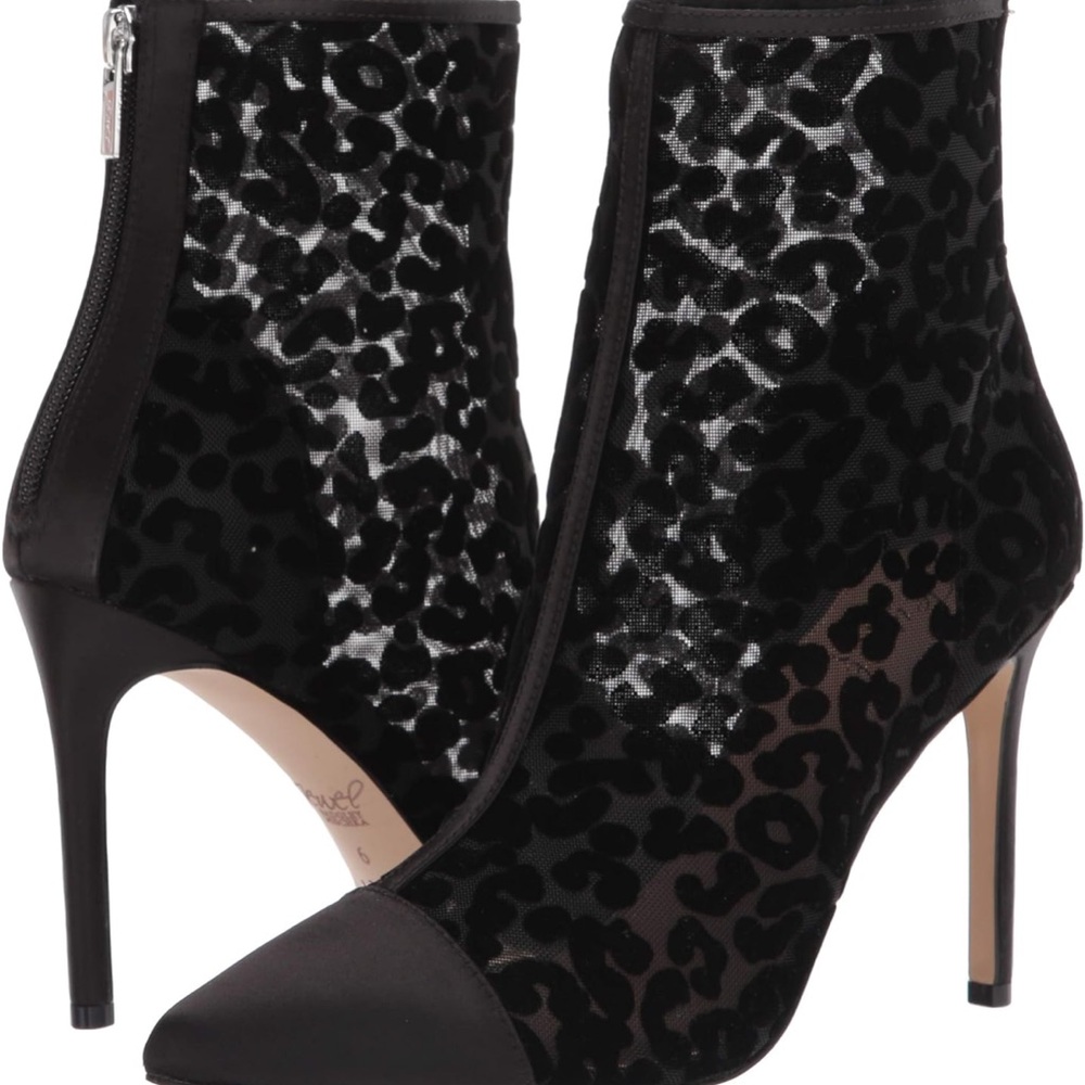 Jewel Badgley Mischka Black Leopard Ankle Booties